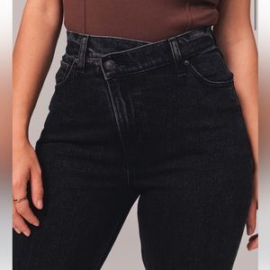 Abercrombie Black Ultra High Rise 90s Slim Straight Jean Criss Cross Waistband